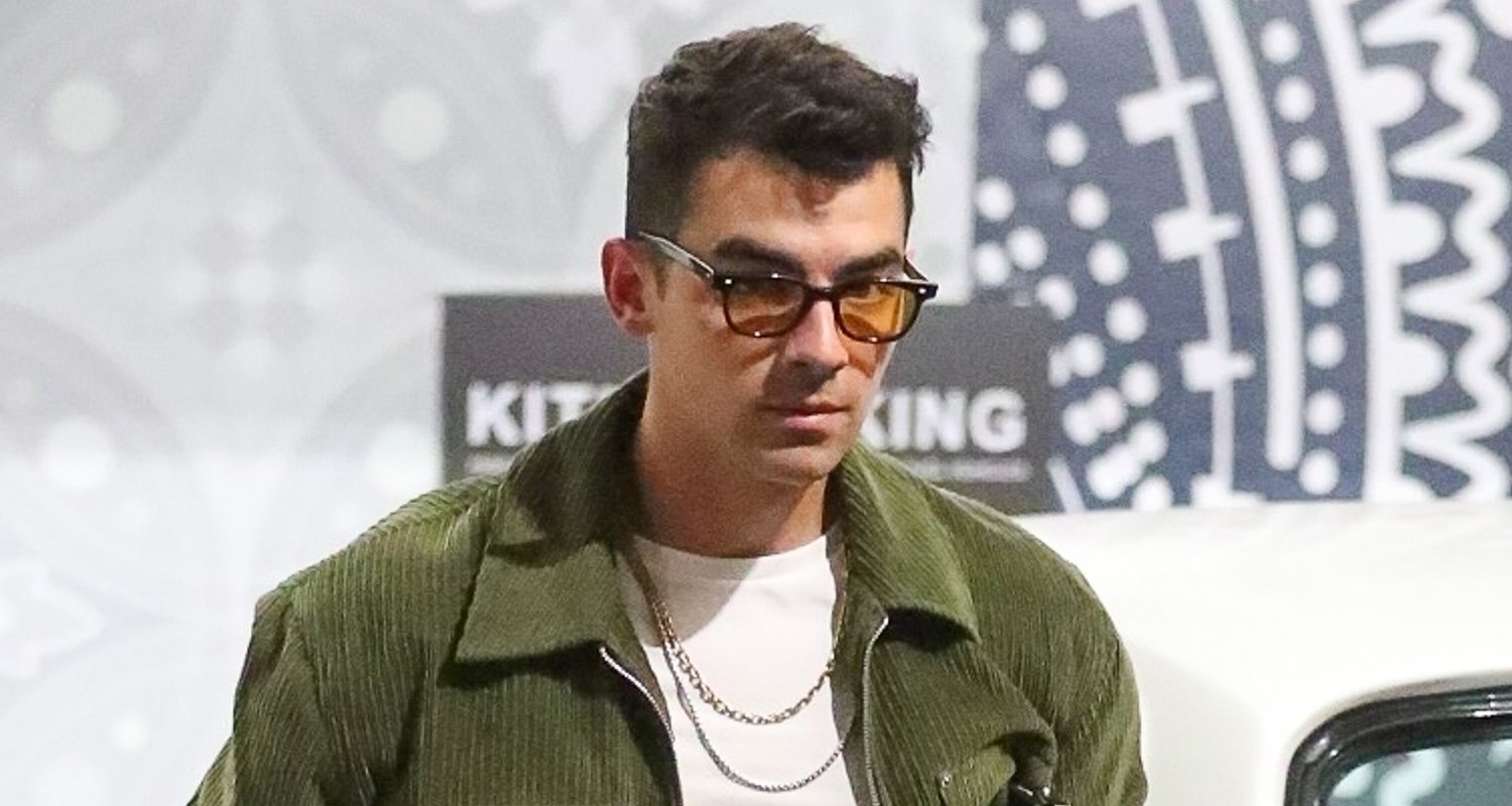 Joe Jonas Goes Shopping Ahead of ‘Late Late Show’ Appearance Earlier This Week